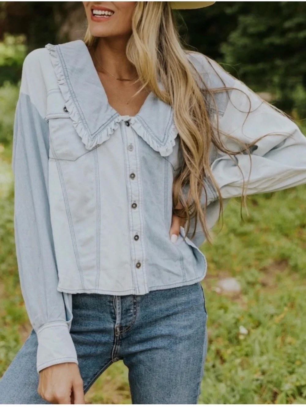 Sold/ not available blouse from the brand Free People, model